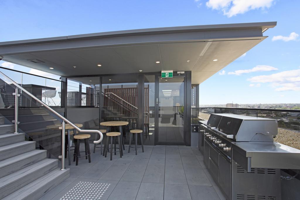 ☆ Heart Of St Kilda ☆ Infinity Pool+Parking+Wifi Apartment Melbourne Exterior foto